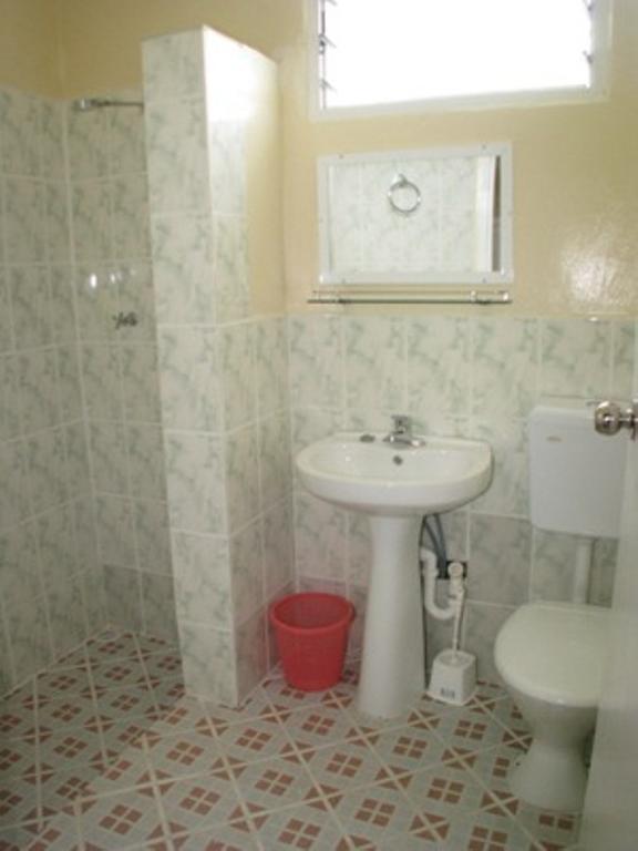 Red Mansion Comfort Inn Ονιάρα Δωμάτιο φωτογραφία